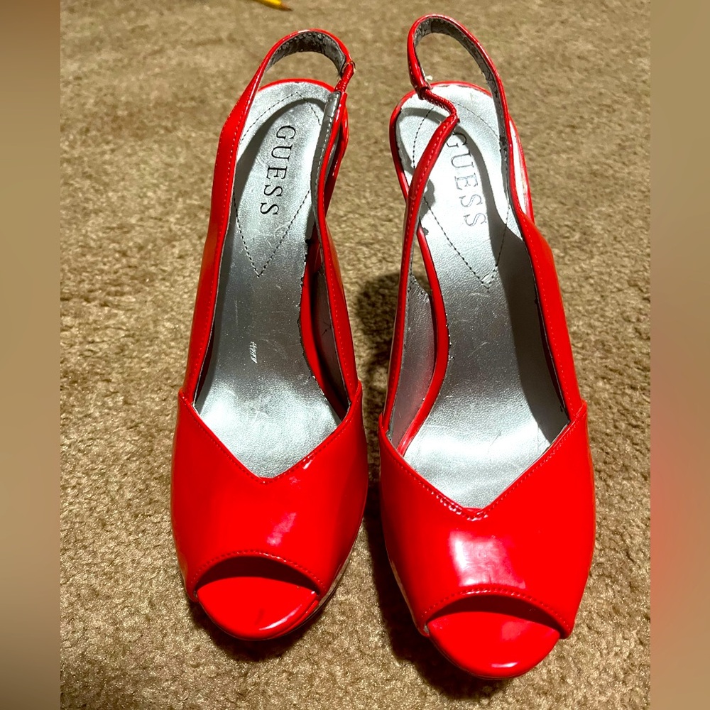 Guess Candy Red Patent Leather Pinup Peep Toe Stiletto Heels Women’s size 6